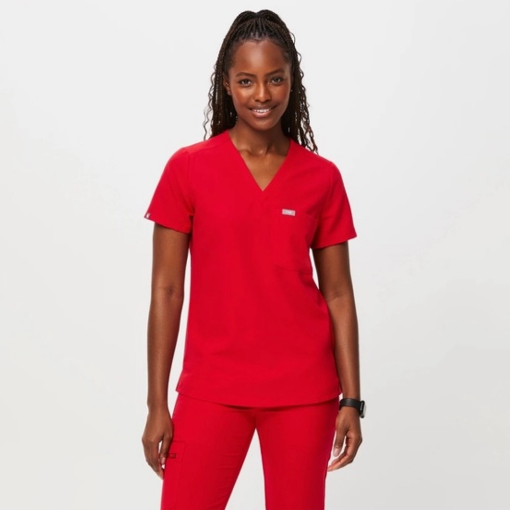 Figs Winning Red Caterina one pocket scrub top